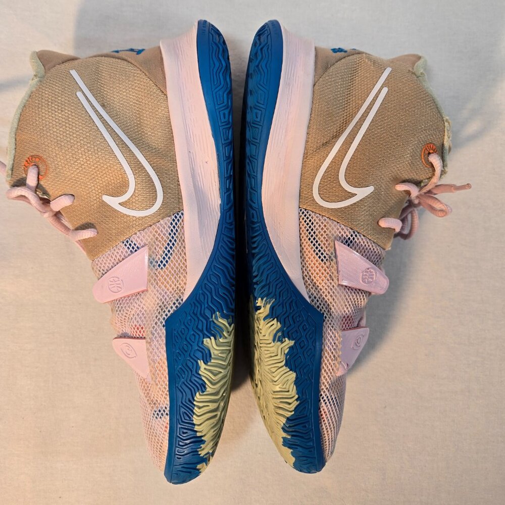 NIKE Kyrie 7 Exclusive "1 World 1 People" Regal Pink Sneakers Size 6.5Y 8W 6.5M - Picture 4 of 16